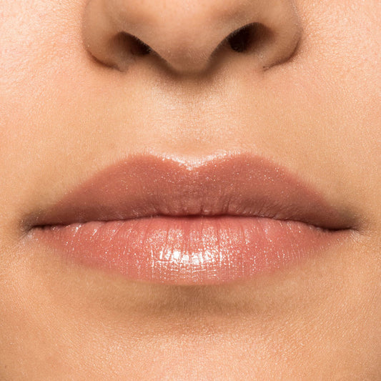 TRANSPARENT LIPSTICK