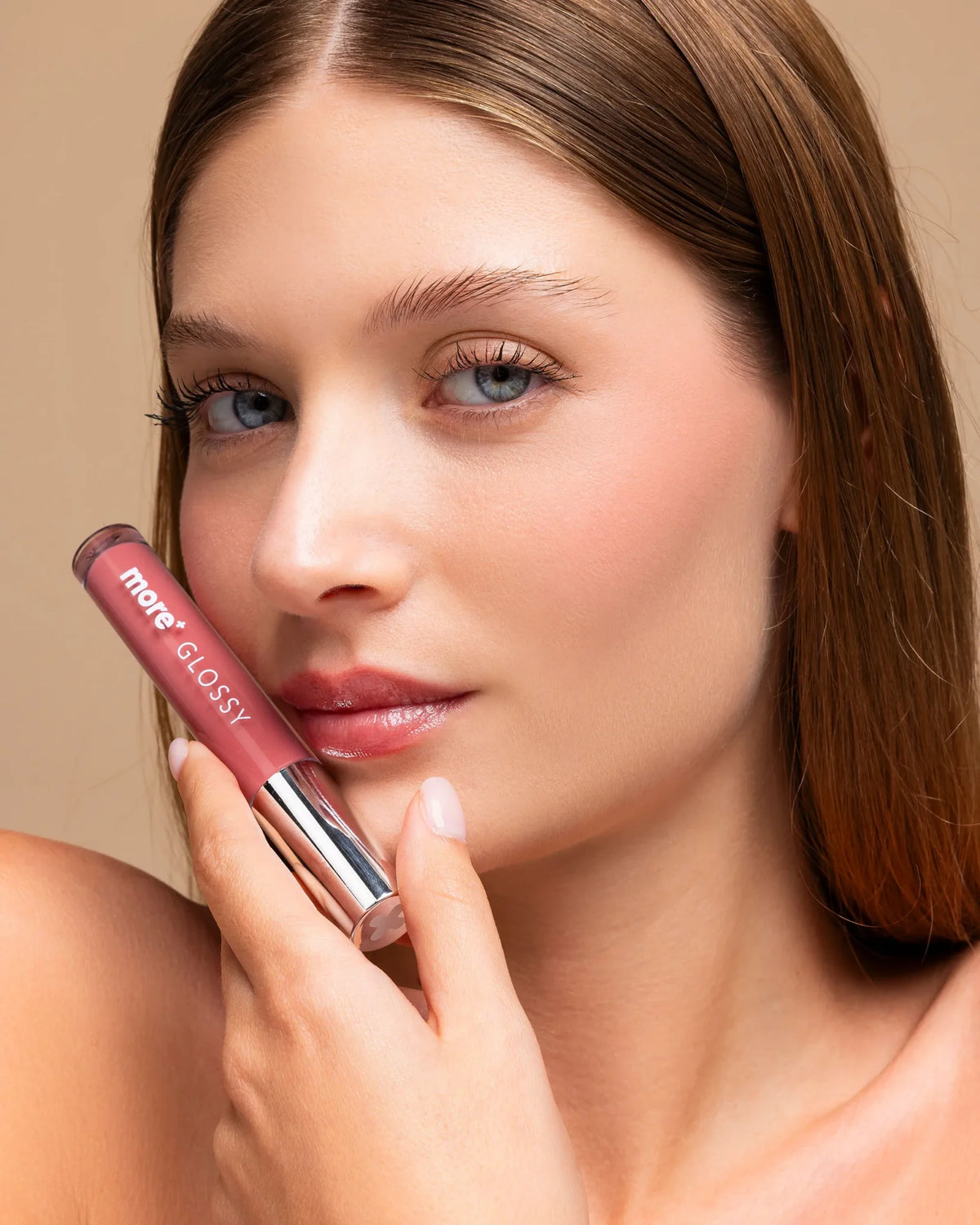 MORE GLOSSY – TRIPEPTIDE LIP GLOSS
