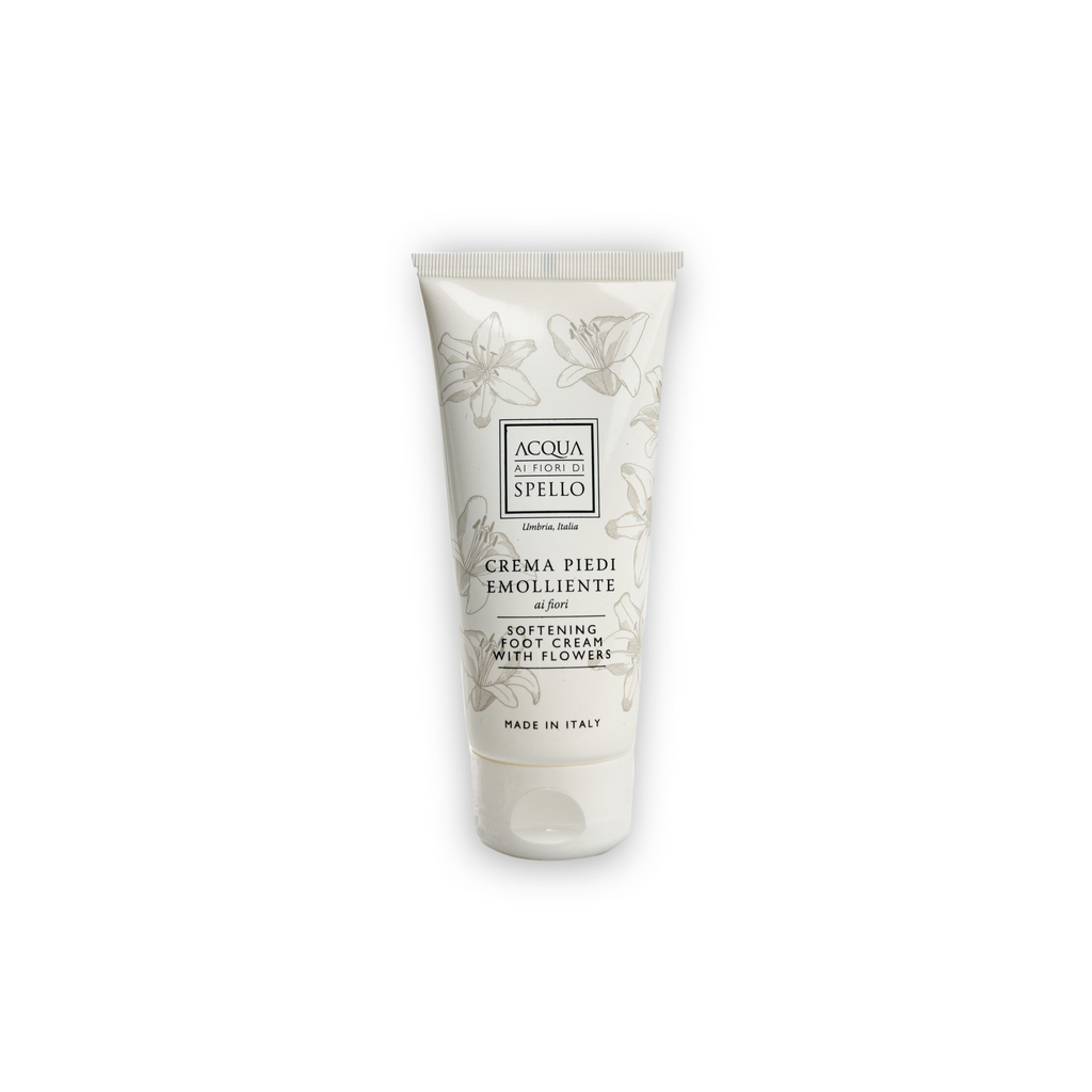 CREMA PIEDI EMOLLIENTE
Crema Piedi Emolliente Ai Fiori 75 ml
Assorbimento rapido, piedi morbidi e nutriti in profondità al profumo dei Fiori.