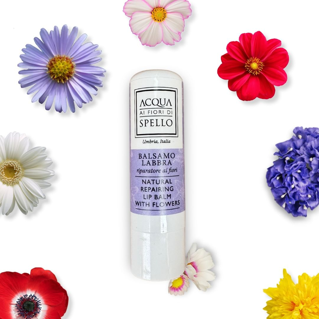 Balsamo Labbra ai Fiori 4,5ml
Balsamo Labbra ultra nutriente ai fiori che lascia le labbra super luminose, protette e nutrite in profondità.