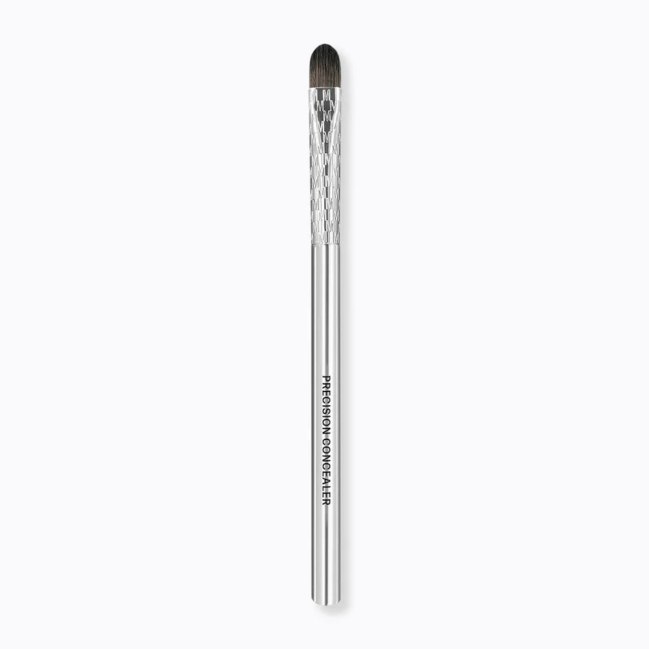 PENNELLO CORRETTORE
F04 - PRECISION CONCEALER