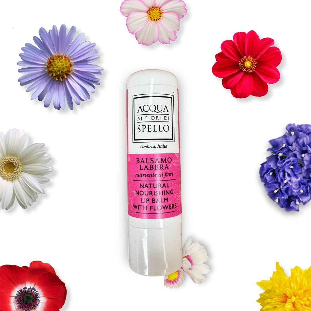 Balsamo Labbra ai Fiori 4,5ml
Balsamo Labbra ultra nutriente ai fiori che lascia le labbra super luminose, protette e nutrite in profondità.