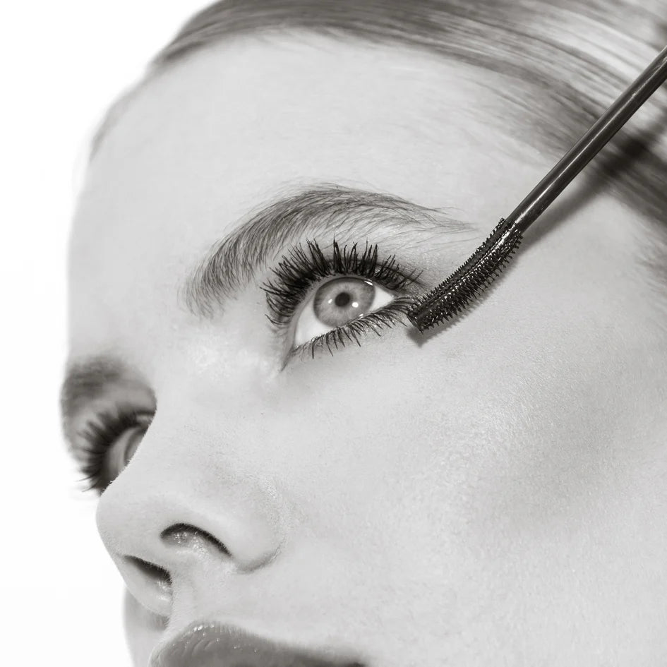 MASCARA EFFETTO VOLUME, CURVATURA E DEFINIZIONE
FEMULINE™