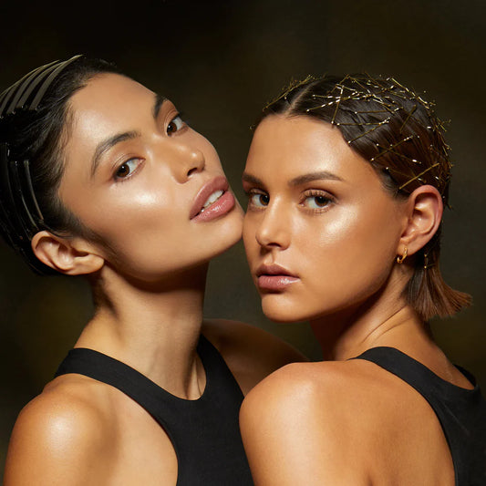 ILLUMINANTE IBRIDO GEL POLVERE
LUST FOR SHINE