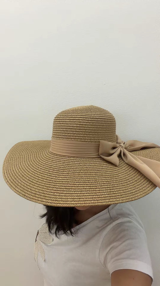 Cappello con Fiocco