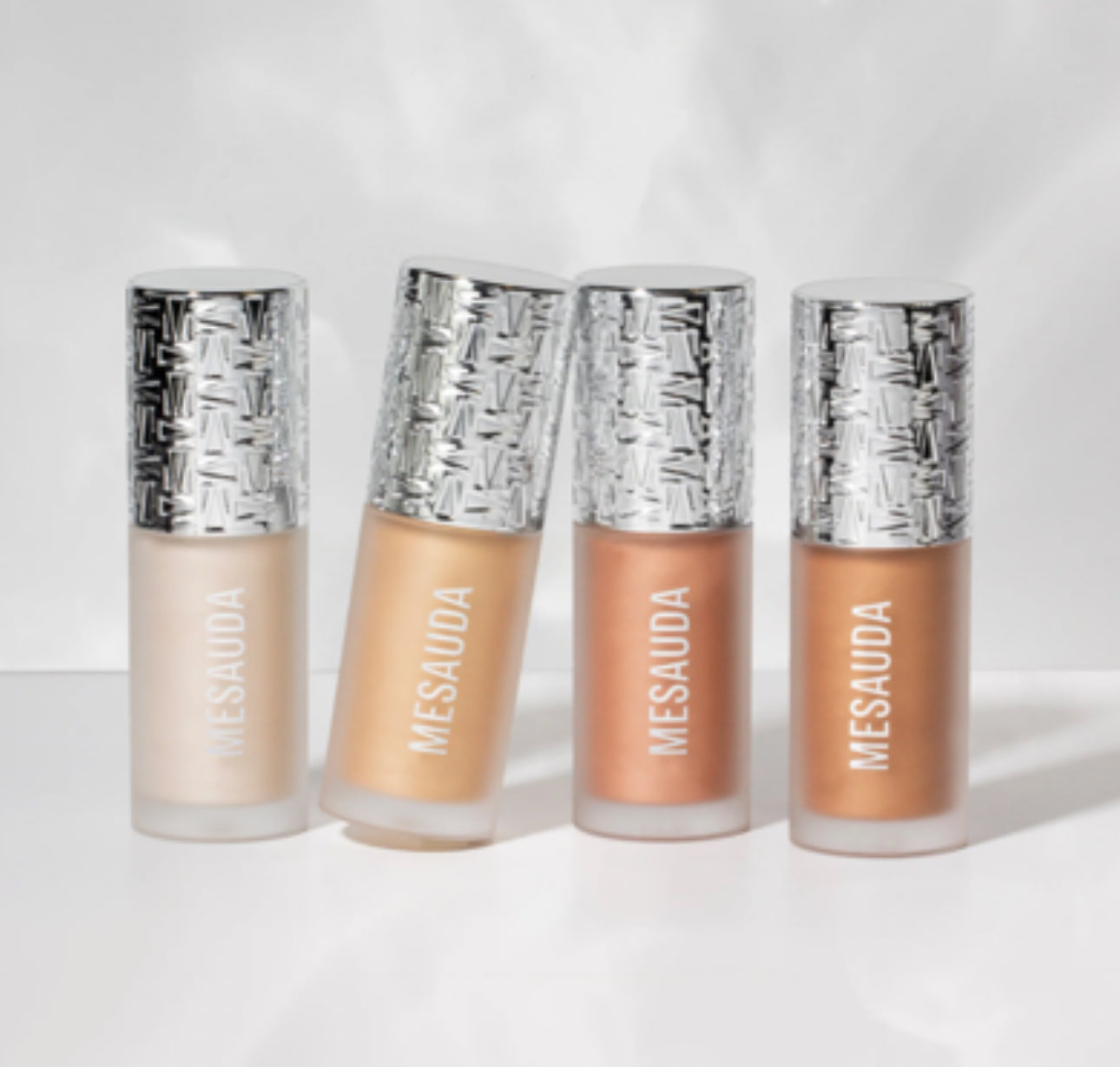 ILLUMINANTE LIQUIDO
FLUSH OF LIGHT™