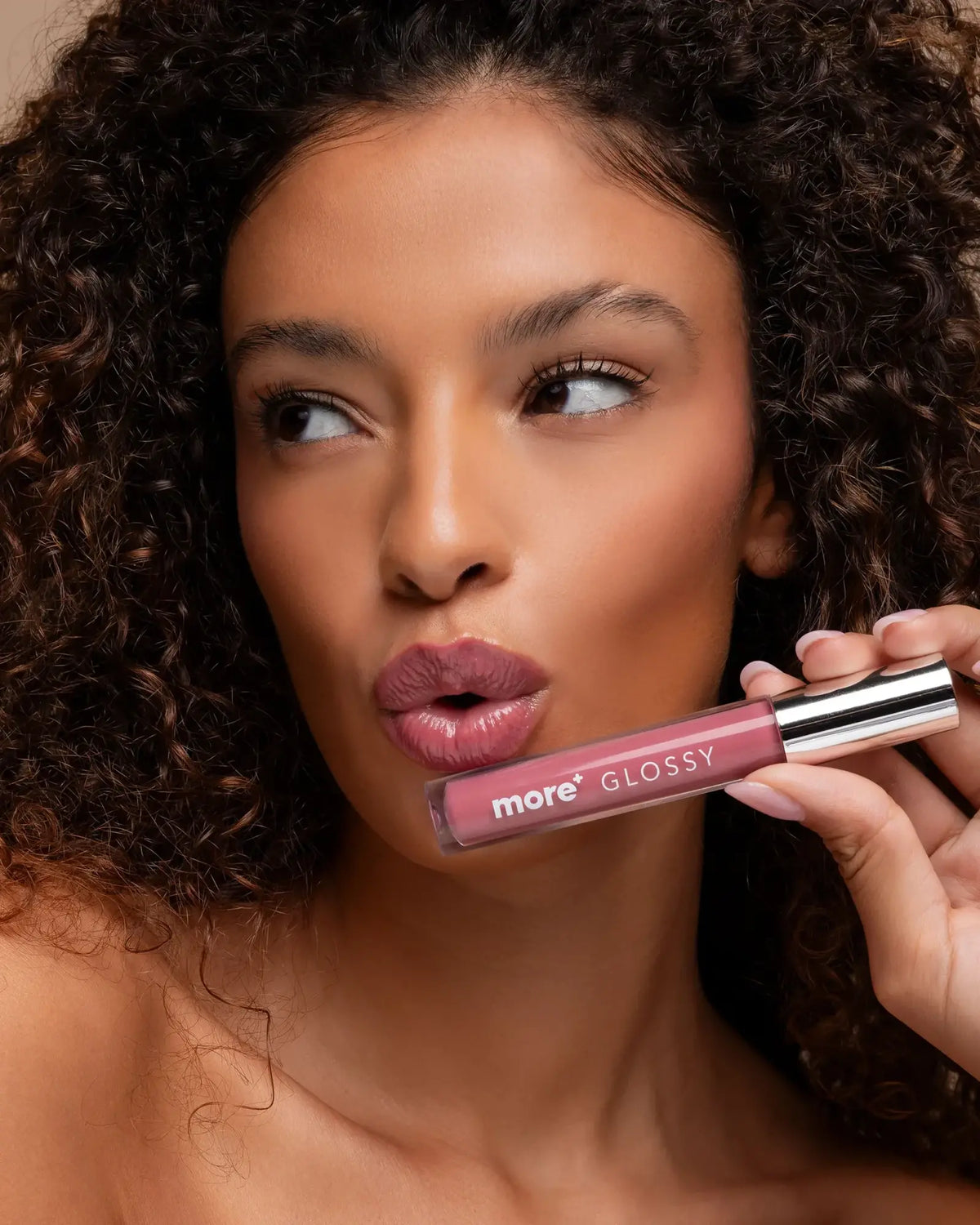 MORE GLOSSY – TRIPEPTIDE LIP GLOSS