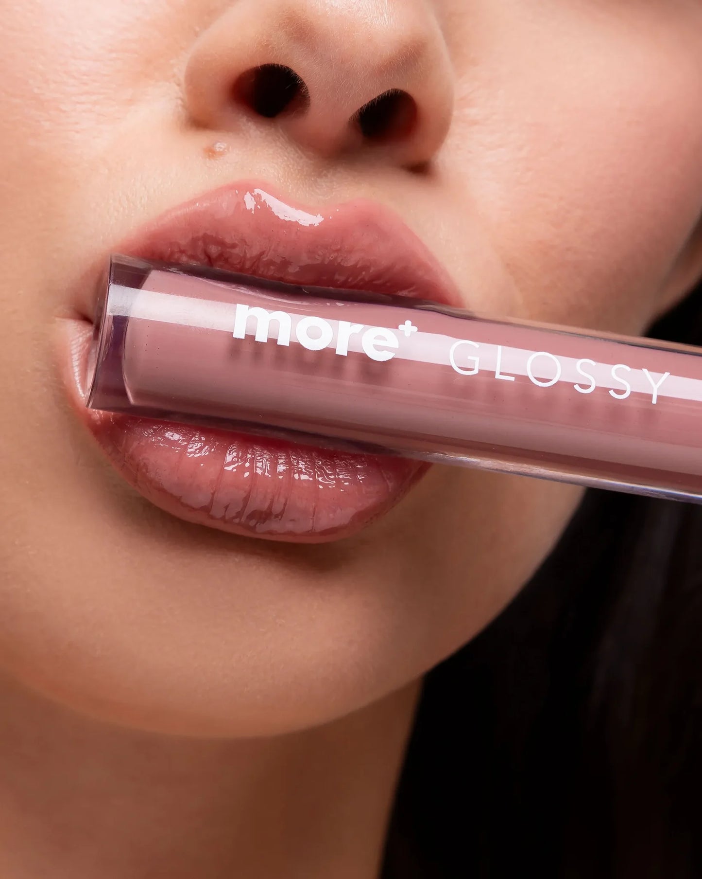 MORE GLOSSY – Tripeptide lip gloss