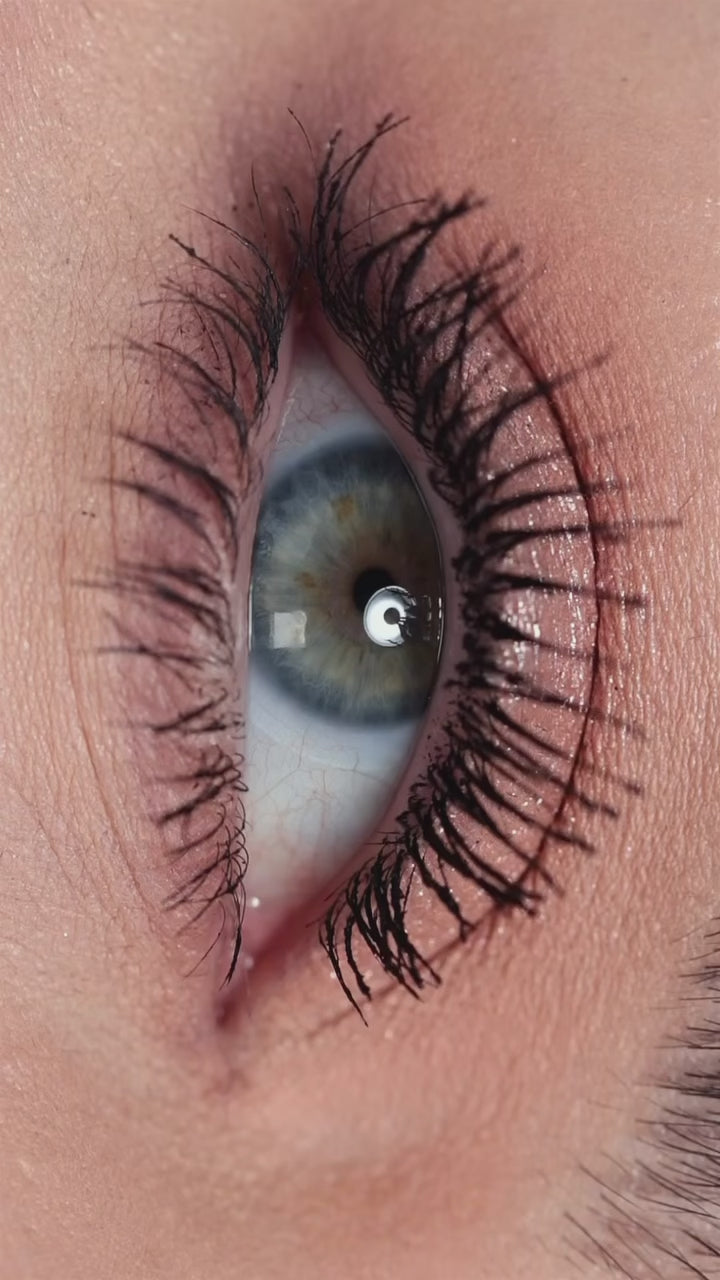 MASCARA EFFETTO VOLUME, CURVATURA E DEFINIZIONE
FEMULINE™